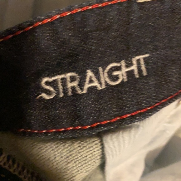 Maurices straight leg size 14 short jeans. - Picture 5 of 8